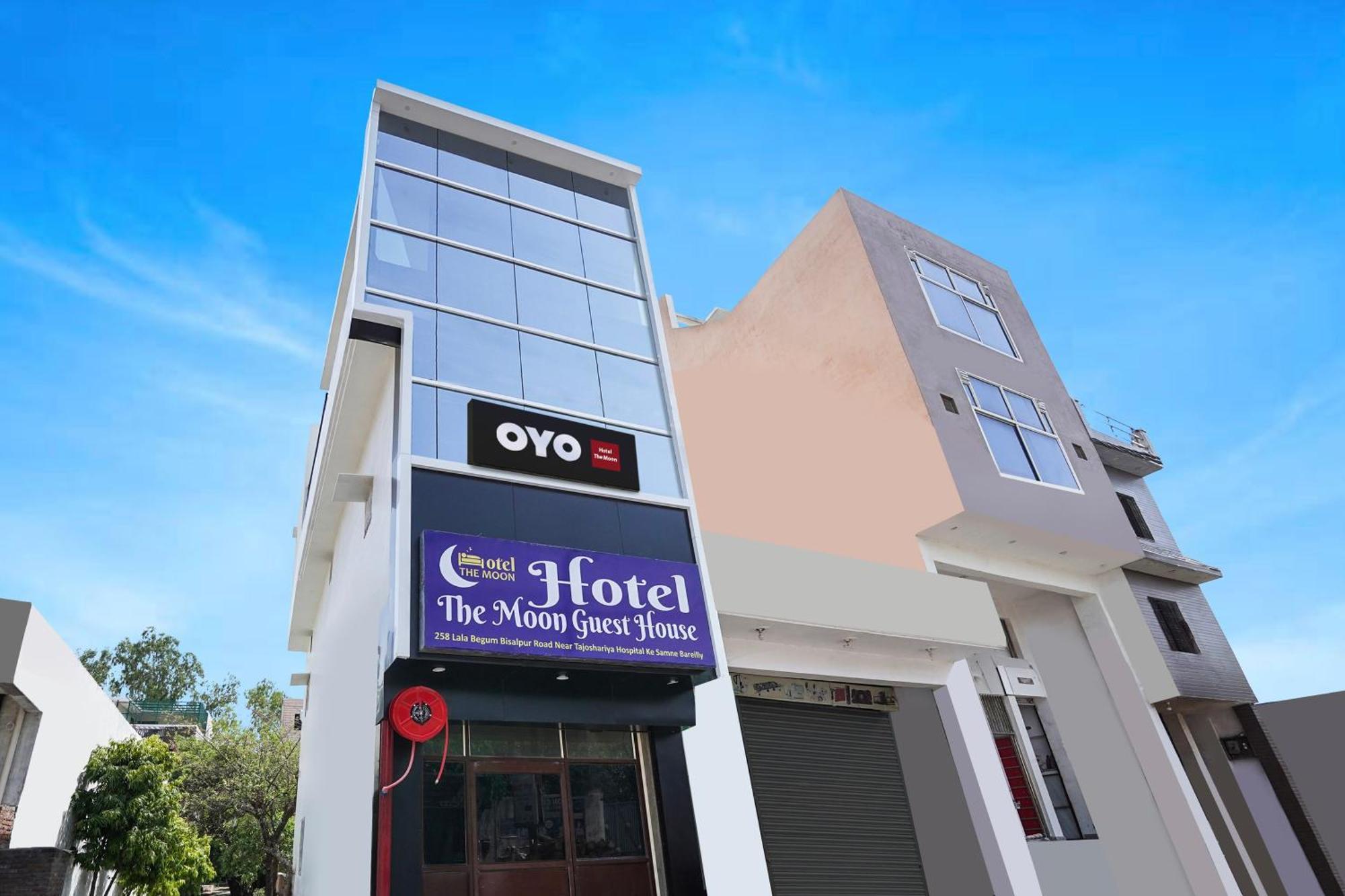 Hotel O The Moon Bareilly Buitenkant foto