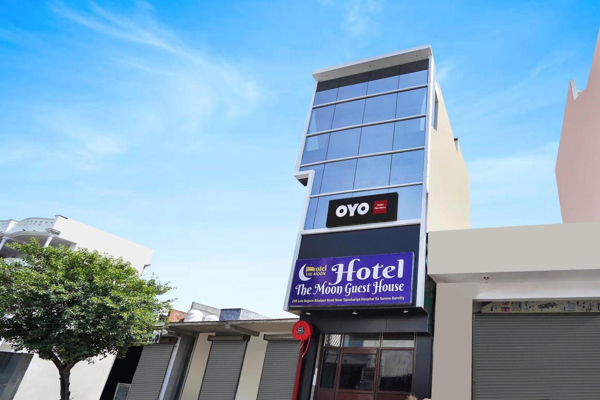 Hotel O The Moon Bareilly Buitenkant foto